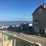 Appartement Le Bon Endroit En Bord De Mer, Vue , Parking Et Wifi *