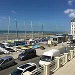Appartement Le Bon Endroit En Bord De Mer, Vue , Parking Et Wifi Wimereux