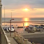 Le Bon Endroit En Bord De Mer, Vue , Parking Et Wifi Appartement *