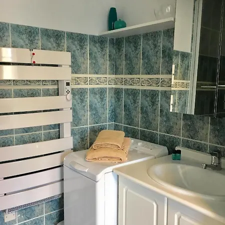 Le Bon Endroit En Bord De Mer, Vue , Parking Et Wifi Apartment *