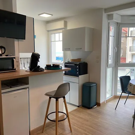 Apartment Le Bon Endroit En Bord De Mer, Vue , Parking Et Wifi Wimereux