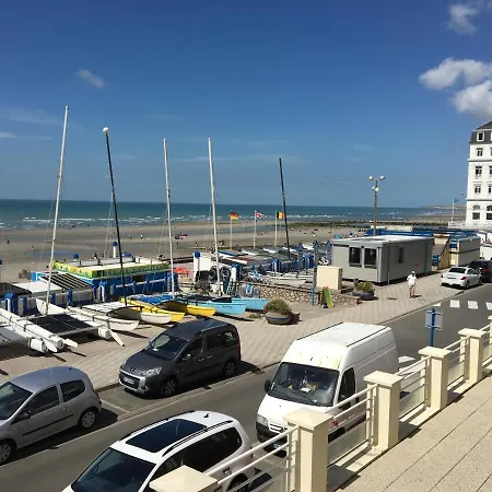 Apartment Le Bon Endroit En Bord De Mer, Vue , Parking Et Wifi Wimereux